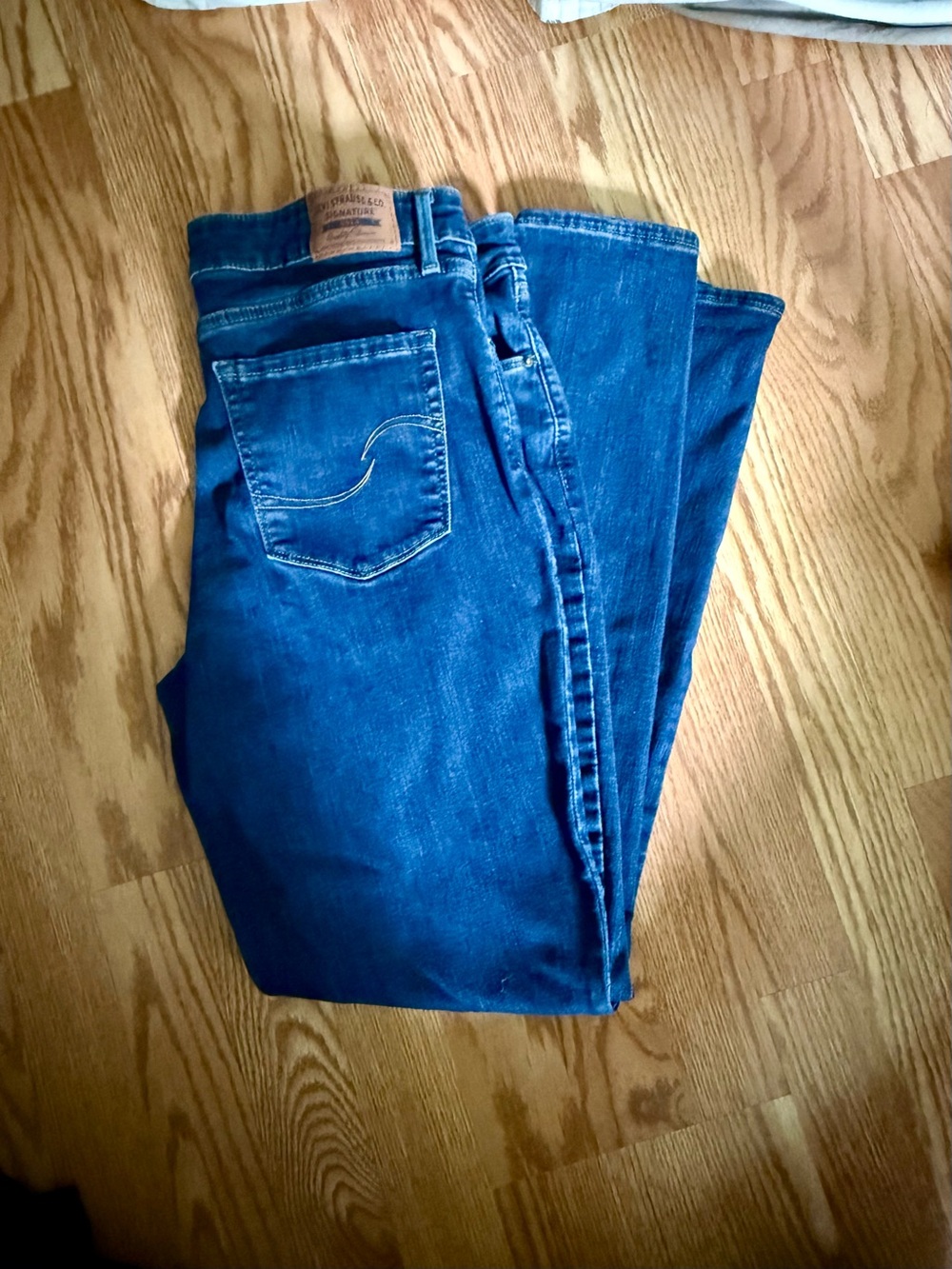 Levi's Women's Skinny Jeans in Deep Blue Denim